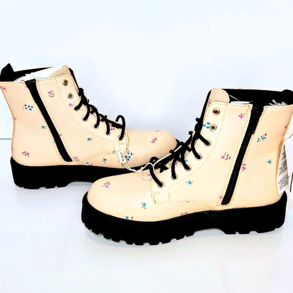 NWT Zara's Girl's Size 3.5 Floral Ankle Boots - Picture 1 of 12